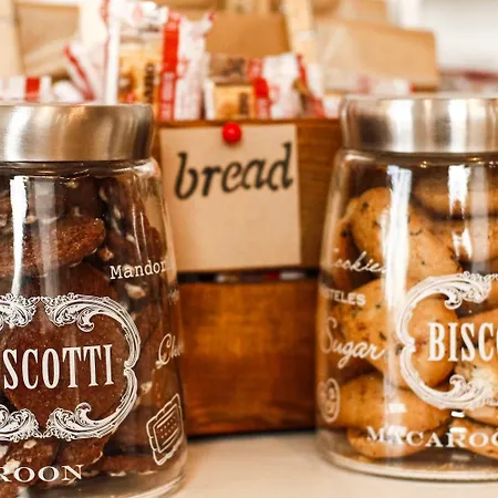 Camilla 4* ألغيرو