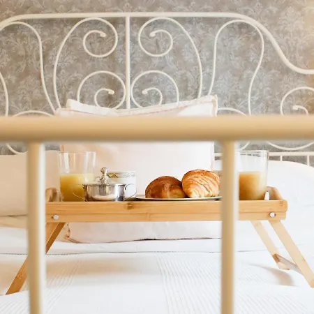 בית הארחה Camilla 4*