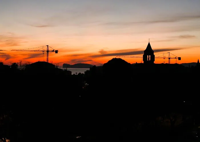 ゲストハウス Camilla